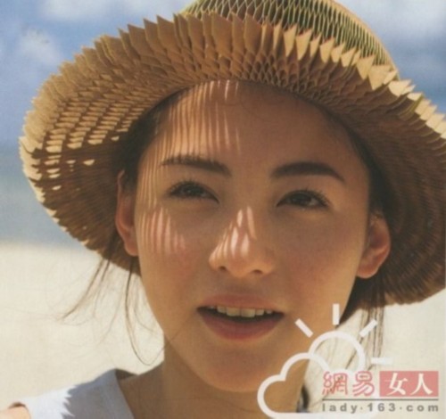 �ձ�����ϼ��̩������� ͼ�������������ĵ�һ��Ů����ͼ��