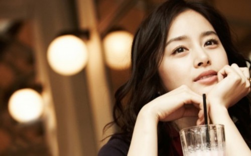 �ձ�����ϼ��̩������� ͼ�������������ĵ�һ��Ů����ͼ��