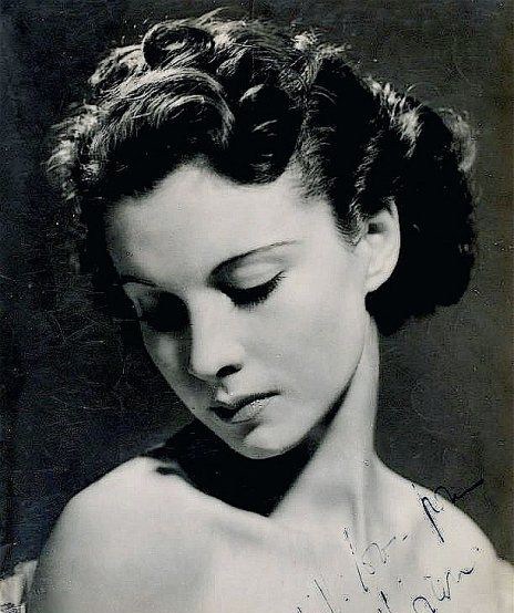 �ձ�����ϼ��̩������� ͼ�������������ĵ�һ��Ů����ͼ��