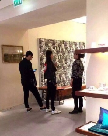 黄晓明Baby正式领证 将于10月办婚礼 黄晓明Baby正式领证 将于10月办婚礼