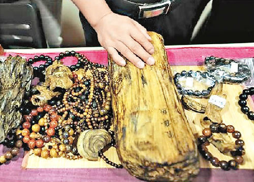 港媒称内地约八成沉香为假货:多以化学香油制