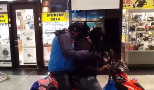 干啥啥不成:瑞典2名笨贼抢劫珠宝行洋相频出(图)