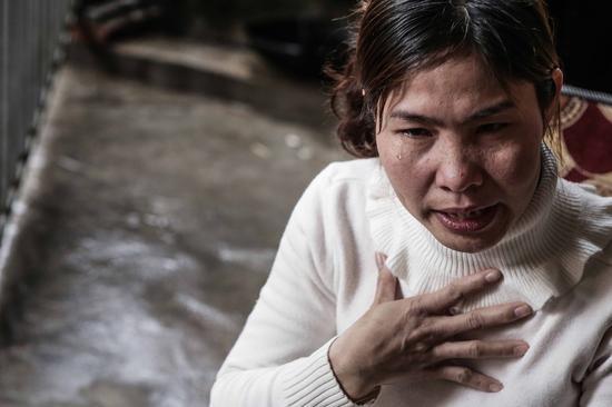 资料图片:娶外国新娘在中国农村已不是什么新鲜事,以贫穷、大龄的底层青年为主的中国单身汉在最短的时间内、以最低的成本完成了终身大事。然而,跨国相亲和闪婚的婚后生活,只能自求多福。