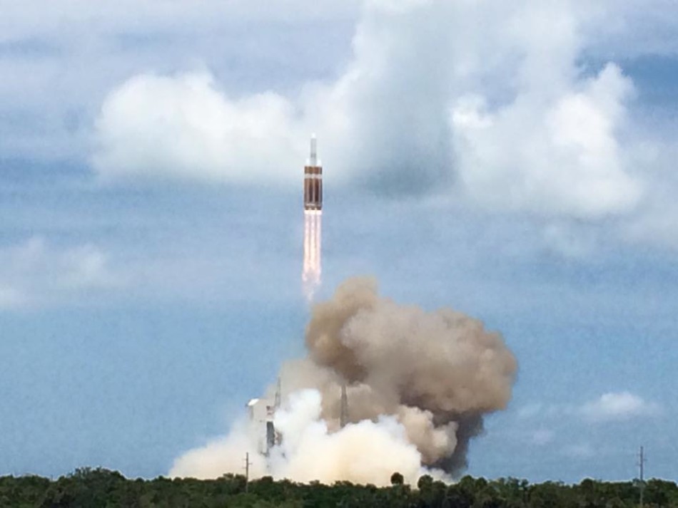 专家:若太空沦为战场 美国无疑将是最大输家 专家:若太空沦为战场 美国无疑将是最大输家