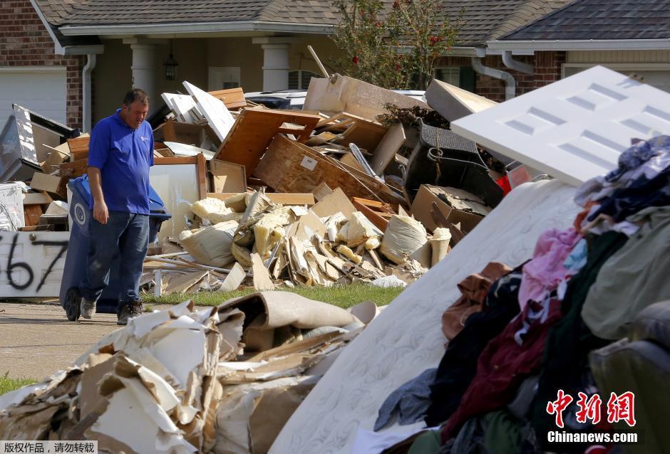 ����·��˹�����ݺ��ֹ���һƬ�ǽ�