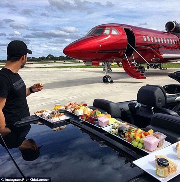 美女富二代占用普京通勤车道飙车被通缉