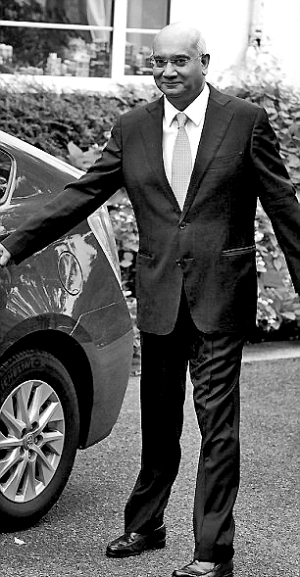 英国议员嫖娼男妓追踪:嫖资疑用善款资助 英国议员嫖娼男妓追踪:嫖资疑用善款资助