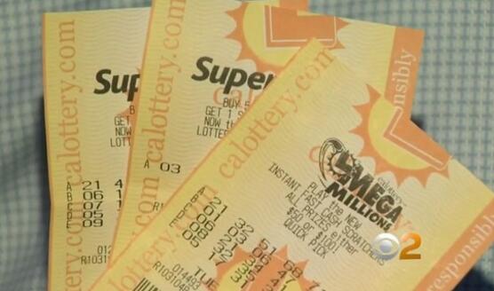 “逆向”飙高速?差点把休旅车驾驶员吓死 “逆向”飙高速?差点把休旅车驾驶员吓死