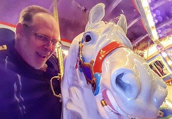 ����һ��������2000��ÿ�ձ�ȥ��ʿ����԰