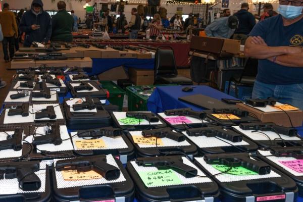 20年2亿多支枪入市!美国民间枪支泛滥成灾
