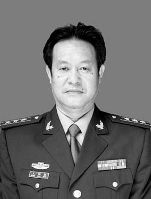 英雄与铁鹰同在 关注救灾失事直升机机组人员