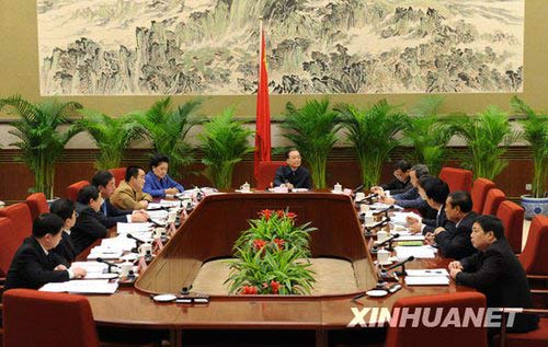 温家宝:教育改革关系国家民族未来 要让人民看