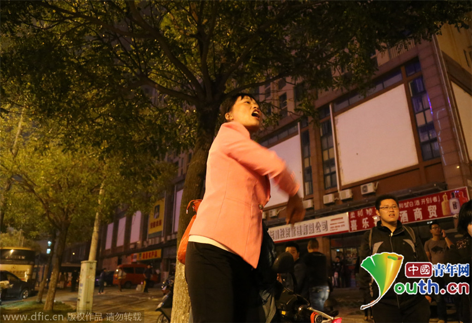 ���պϷ�һС��ͣ�糬30Сʱ ҵ��ҹ�۽�ͷ��˵��