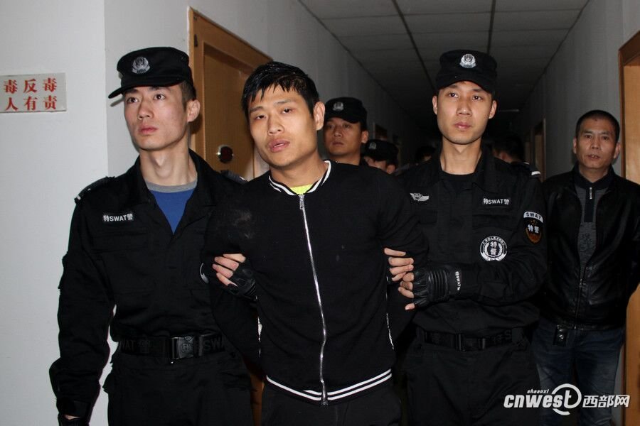 ����������ʬ���ӷ����� ΪǮ��ɱһ������