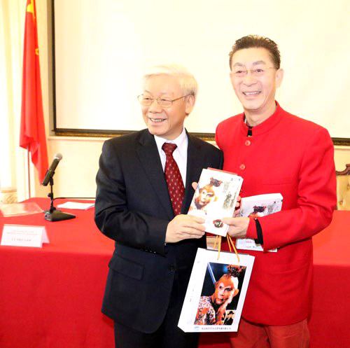 Խ���������ٽӼ���С��ͯ �ƺ�ϲ�������μǡ�