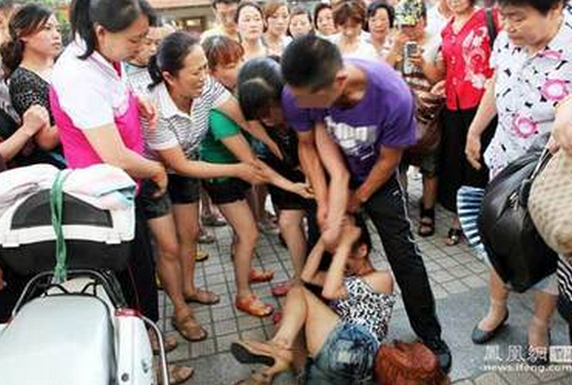 ��ʱ��������ȫ���ܶ�Ա��ըС������