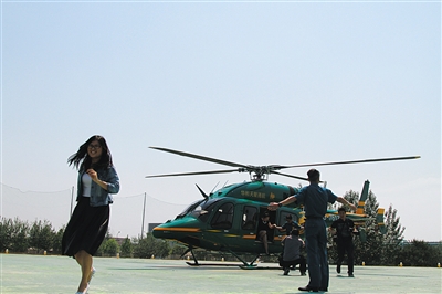 打车软件在京试水一键叫飞机服务超万用户申请