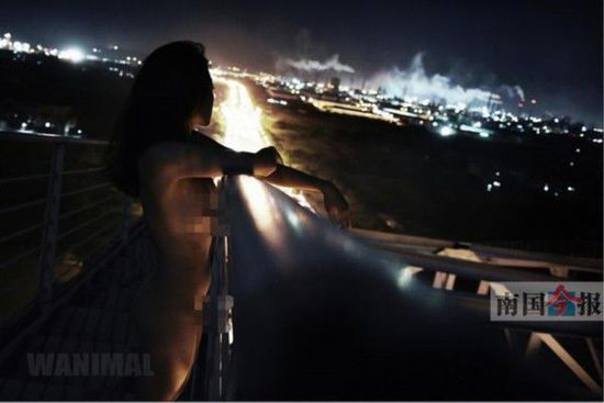 白露大桥上的人体艺术照。该图由于比较裸露没有出现在红豆论坛中