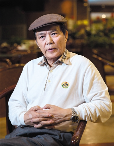 ���ﳤ���򲮰����丸�ף�������Ķ��Ӳ�����