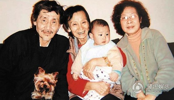 琼瑶名导董今狐病逝曾一夫两妻长达45年