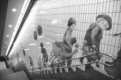 台北地铁:钢铁上的温馨之旅人人相互谦让