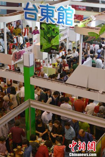 海峡两岸三千余种名优农特产集体亮相江苏无锡
