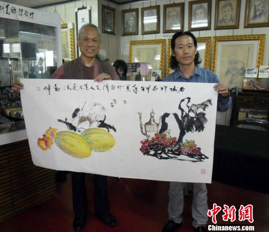 新疆石河子文化参访团造访台湾陈逢显毫芒雕刻馆 新疆石河子文化参访团造访台湾陈逢显毫芒雕刻馆