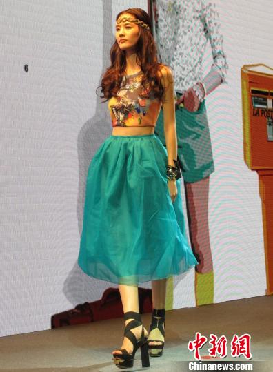 台湾时尚设计师作品在沪掀起潮流新律动 台湾时尚设计师作品在沪掀起潮流新律动