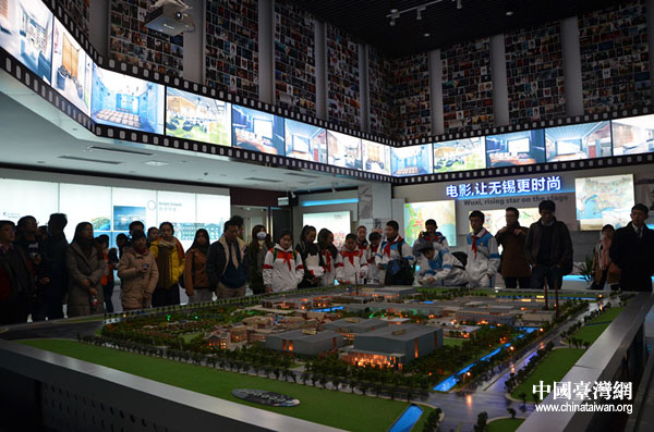 ����ѧ���μ�΢��Ӱ��������佱��ʽ��,�������������ֵ�Ӱ��ҵ԰�ι�ѧϰ