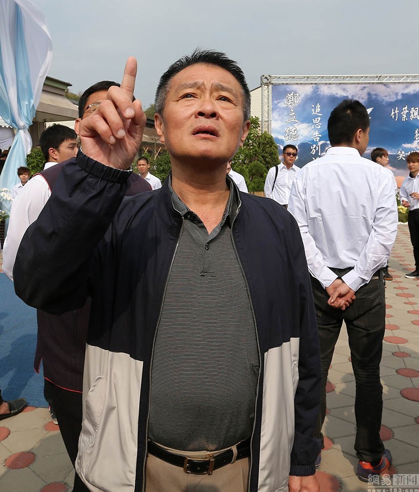 ̨������ٰ���ı���� ��ǧ�ڰ��ֵ�����