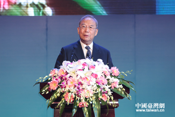 曾培炎就推动两岸经济合作提出四点建议 曾培炎就推动两岸经济合作提出四点建议