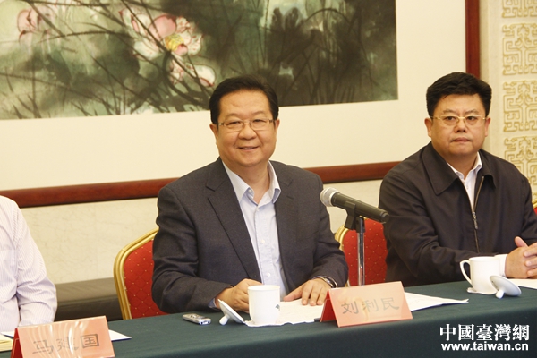 中国留学人员联谊会副会长、党组副书记、教育部副部长刘利民。(中国台湾网 李学磊 摄) 中国留学人员联谊会副会长、党组副书记、教育部副部长刘利民。(中国台湾网 李学磊 摄)