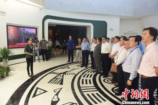 与东盟市场毗邻 台商青睐广西“一带一路”商机 与东盟市场毗邻 台商青睐广西“一带一路”商机