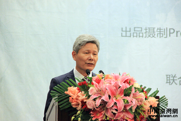 电影《爱的蟹逅》首映式在京举行 电影《爱的蟹逅》首映式在京举行