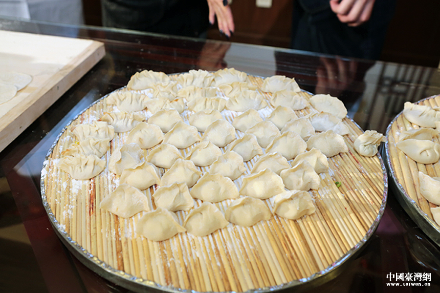 ������������ ��־����̨������һ��������ͬ������