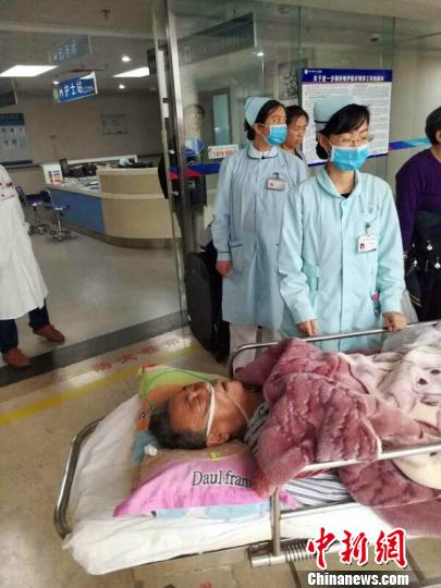 台胞广西南宁突发脑溢血当地爱心接力救治