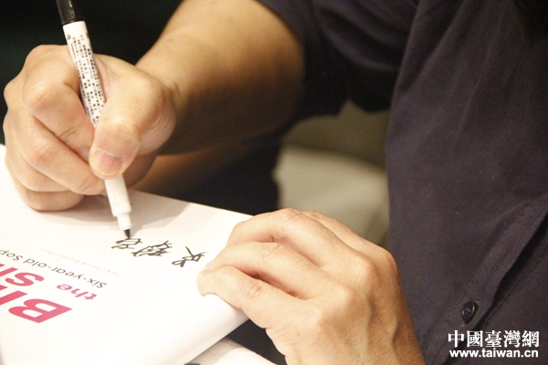 《6岁小女孩的丝路梦》 亲子壮游看世界 《6岁小女孩的丝路梦》 亲子壮游看世界