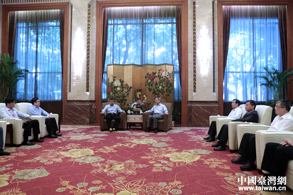 張志軍3日在上海會見了來滬出席『上海-臺北城市論壇』的柯文哲一行