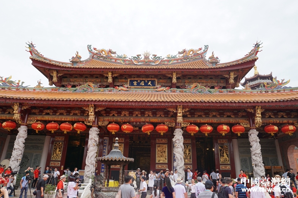 ��ɽ�۾���