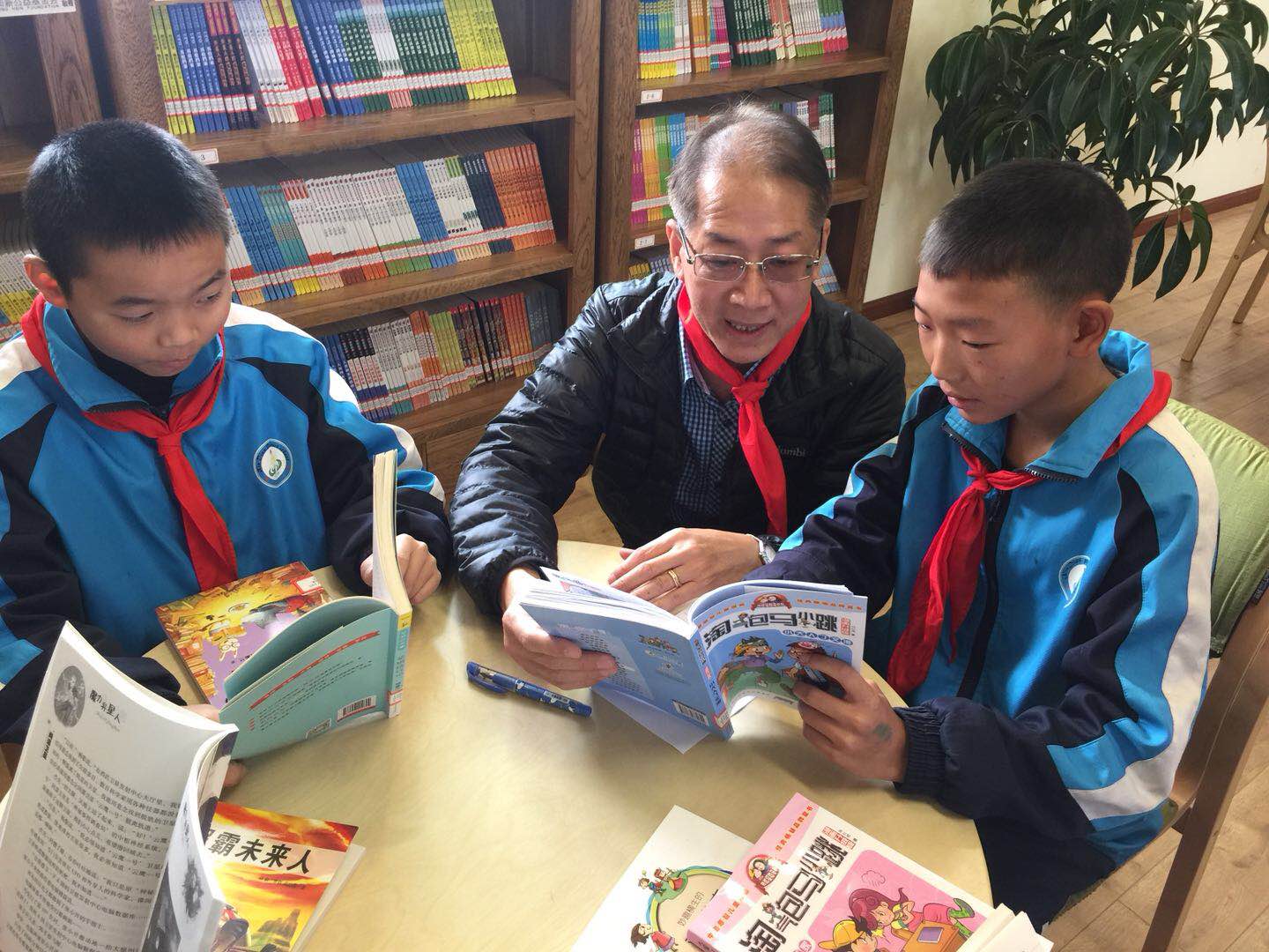 ΪӲĳ򣺶¹4ʦͼҡ Űʹ