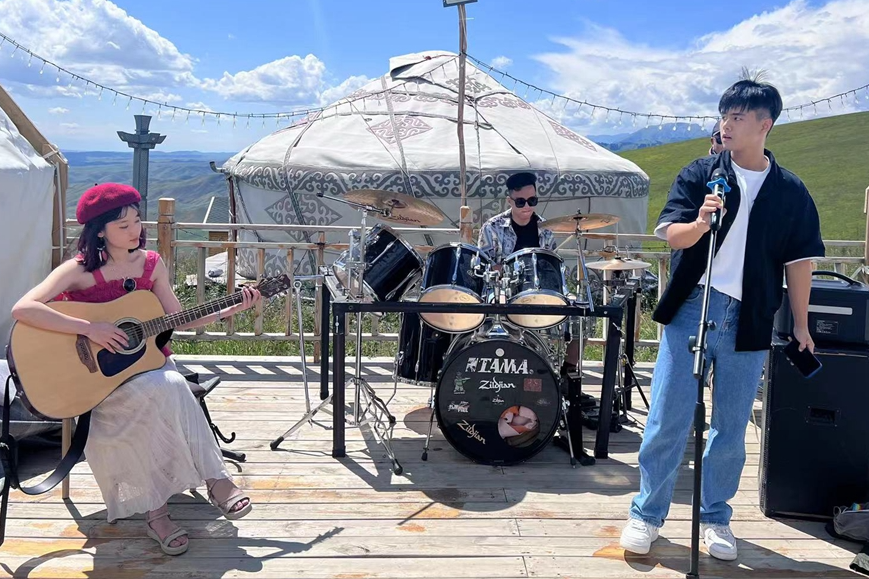 ��ͩ��ڴ�½ӵ�������е������������ǰ���г�Ϊ���õ��Լ�