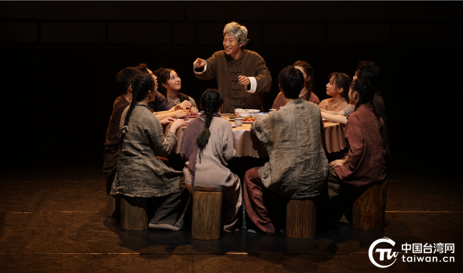 ��������ѧ��̤��Ѱ��������������һ˫���ӡ�����ŨŨ����