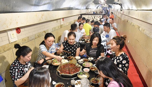 ���췢�����º�ɫԤ�� ���շ��ն���������