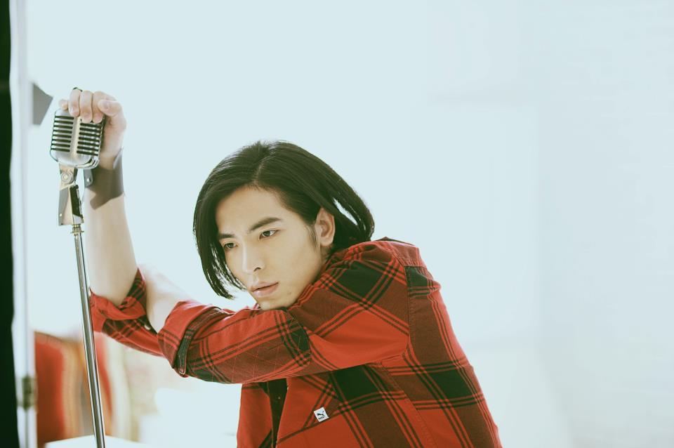 萧敬腾因幼时家境差 成名后每年捐500万做慈善