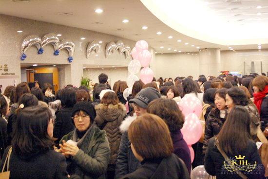 ����ѫ�����������������������޷�˿ͬ��(ͼ)