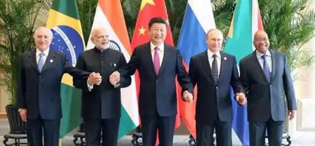 ͼ�⣺ϰ��ƽ�ͼ�ǿ��ש��������ĵ㽨��