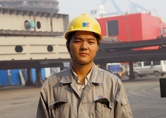 ����������Ŷ�ΰ:LNG���ϡ��족�ְ�