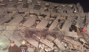 ��ͼ��̨���ϲ��賿����6.4������ �ദ��¥�㵹