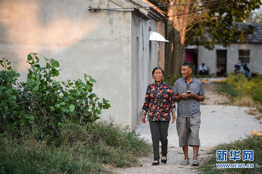 搬开贫困“大石头”——江苏罗老汉脱贫记 搬开贫困“大石头”——江苏罗老汉脱贫记