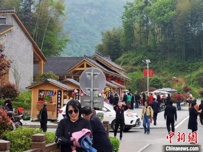 ������ý����������С������������ս�կ�������̡���ϲ�ҵ�˼���ӭ��������